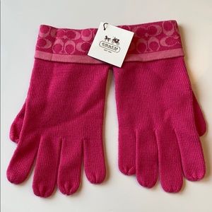 ⭐️NWT⭐️COACH Mini Signature Gloves